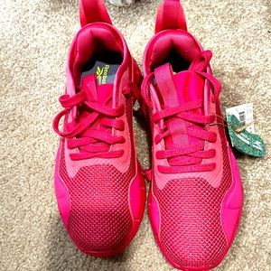 Reebok sneakers never worn